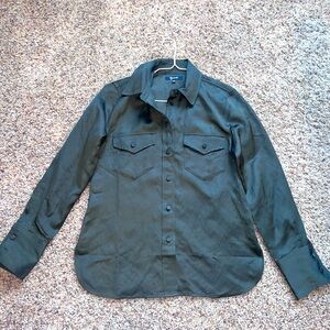 Women’s structured satin top